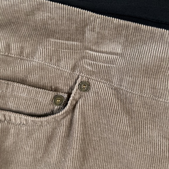 Coldwater Creek Pull On Corduroy Pants Beige High Rise Womens SZ: 16, Stretch - Picture 7 of 10